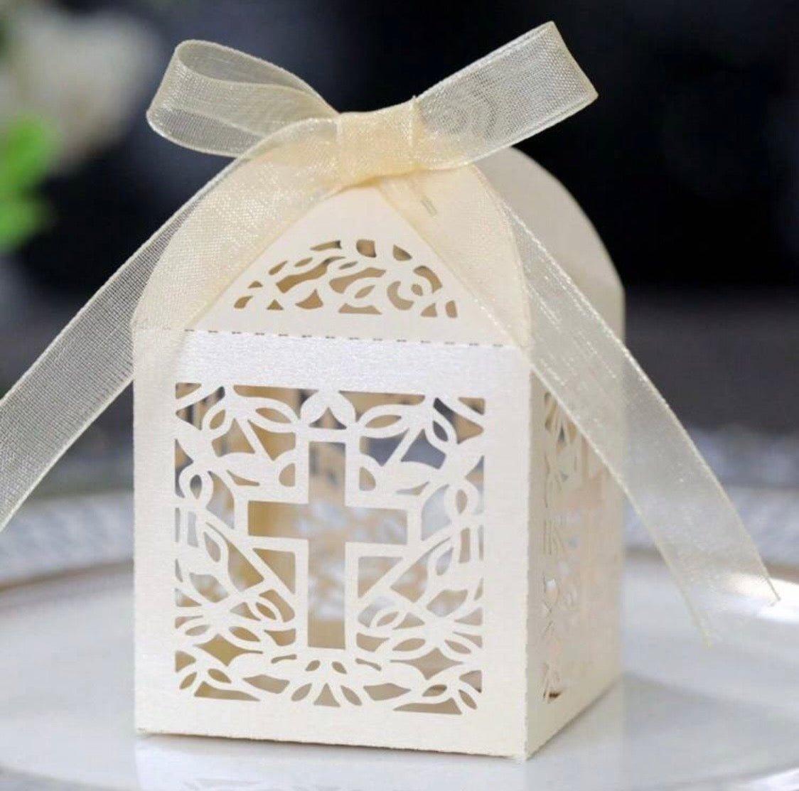 Cajas Cruz, Beige